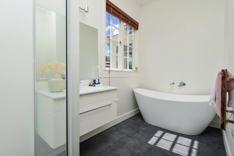 Photo of property in 6 Rata Street, Maeroa, Hamilton, 3200