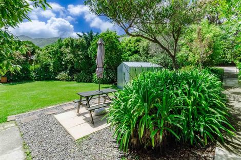 Photo of property in 81 Huia Street, Waikanae, 5036