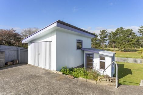 Photo of property in 27 Parkland Crescent, Terrace End, Palmerston North, 4410