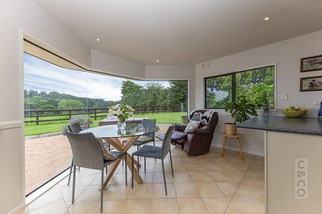 Photo of property in 16 Fletcher Road, Waimauku, 0881