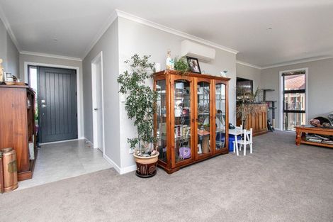 Photo of property in 42 Jarrett Terrace, Leamington, Cambridge, 3432