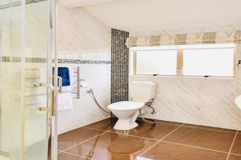 Photo of property in 5 Silkwood Grove, Totara Heights, Auckland, 2105