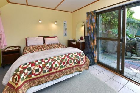 Photo of property in 49 Albatross Road, Red Beach, 0932