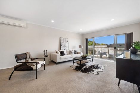 Photo of property in 231 Jeffs Road, Flat Bush, Auckland, 2016