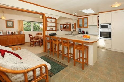 Photo of property in 11 Meadow Crescent, Te Atatu South, Auckland, 0602