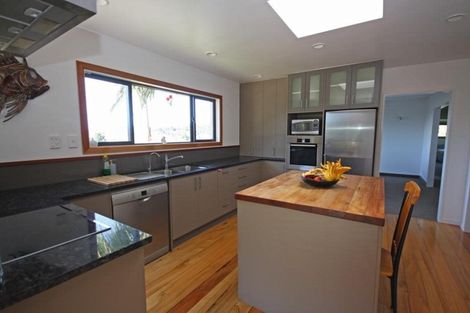 Photo of property in 8 Brenton Place, Whangamata, 3691