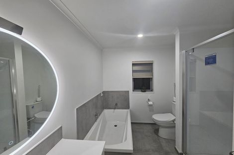 Photo of property in 40 Whareatua Avenue, Takanini, 2112