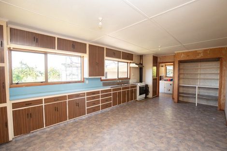 Photo of property in 18 Orchard East Road, Ngatea, 3503