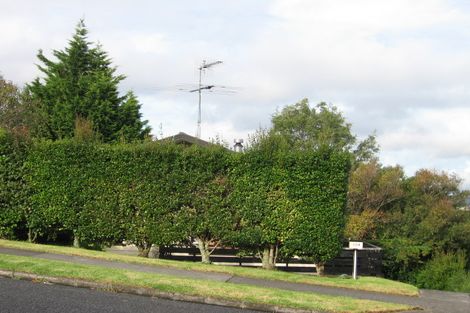 Photo of property in 104 Bradbury Road, Botany Downs, Auckland, 2010