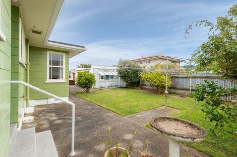 Photo of property in 4 Rosebank Avenue, Avalon, Lower Hutt, 5011