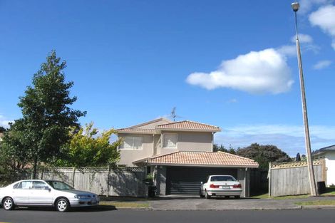 Photo of property in 1/65 Unsworth Drive, Unsworth Heights, Auckland, 0632