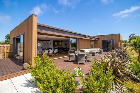 Photo of property in 8 Hari Way, Mapua, 7005