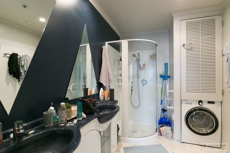 Photo of property in Terrace Heights Apartments, 14d/163 The Terrace, Wellington Central, Wellington, 6011