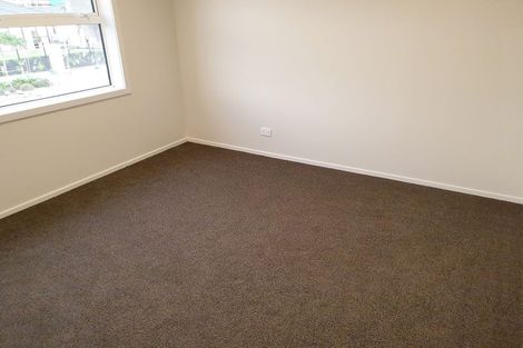 Photo of property in 16 Bluff Road, Kenepuru, Porirua, 5022