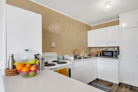 Photo of property in 2/18 Carnot Street, Glenholme, Rotorua, 3010