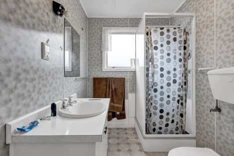 Photo of property in 2/84 Miranda Street, Stratford, 4332