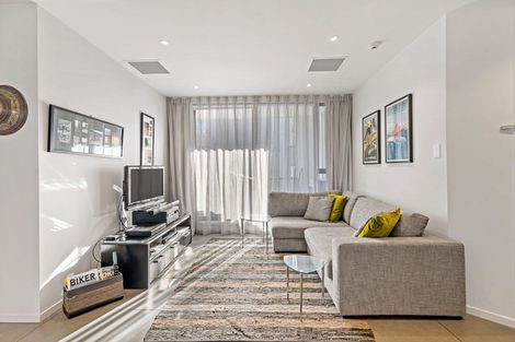 Photo of property in 9c/2 Saint Martins Lane, Grafton, Auckland, 1010