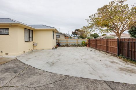Photo of property in 43 Richmond Avenue, Takaro, Palmerston North, 4410