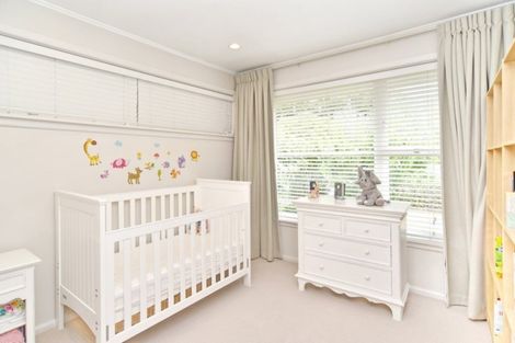 Photo of property in 30 Sevenoaks Drive, Bryndwr, Christchurch, 8053