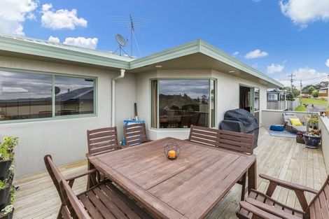 Photo of property in 35a Kauri Road, Stanmore Bay, Whangaparaoa, 0932