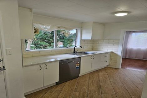 Photo of property in 71 Casuarina Road, Half Moon Bay, Auckland, 2012