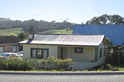 Photo of property in 5 Otanerua Road, Hatfields Beach, Orewa, 0931