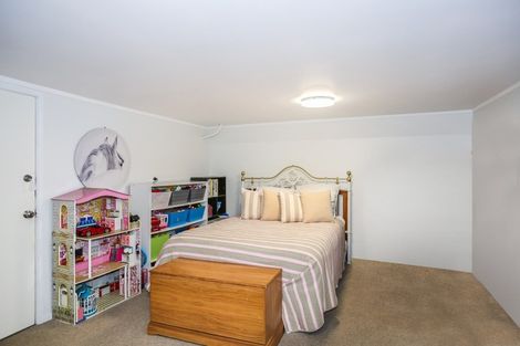 Photo of property in 14 Boundary Road, Opaheke, Papakura, 2113