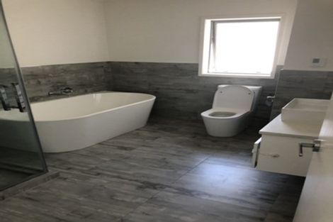 Photo of property in 15 Skipjack Pass, Silverdale, 0932