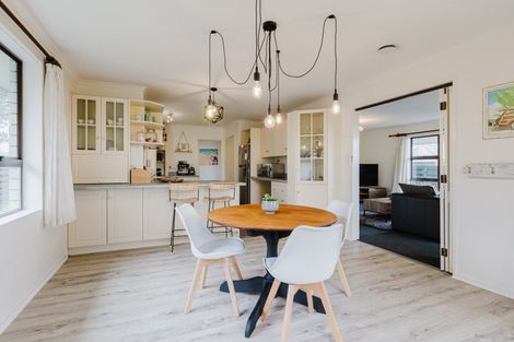 Photo of property in 43 Pencarrow Street, Highbury, Palmerston North, 4412