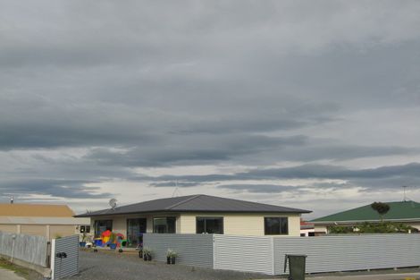 Photo of property in 46 Essex Street, Balclutha, 9230