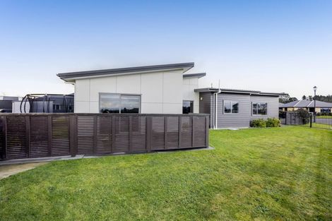 Photo of property in 7 Mercade Close, Stratford, 4332