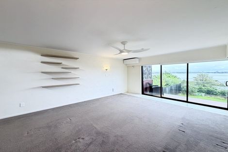 Photo of property in 2/14 Taharoto Road, Takapuna, Auckland, 0622
