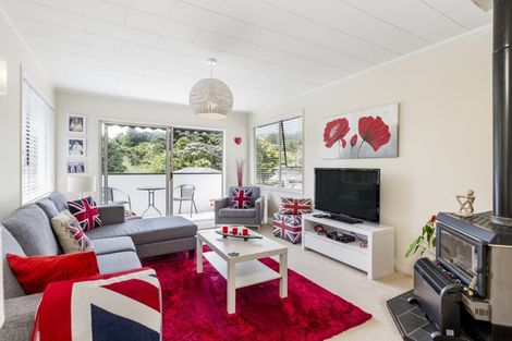 Photo of property in 25 Spinella Drive, Bayview, Auckland, 0629