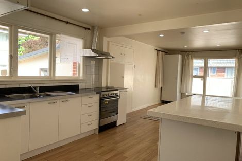 Photo of property in 207 Memorial Avenue, Burnside, Christchurch, 8053