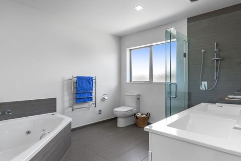 Photo of property in 32 Buckhurst Avenue, Wigram, Christchurch, 8042