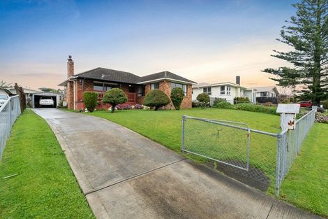 Photo of property in 14 Nicola Place, Mangere, Auckland, 2022