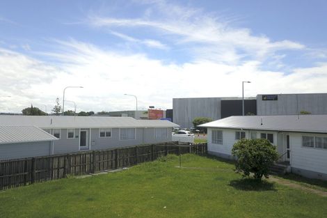 Photo of property in 16 Girven Road, Mount Maunganui, 3116