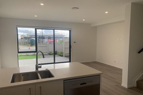 Photo of property in 6 Gosper Road, Takanini, 2112