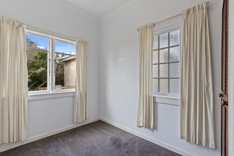Photo of property in 12 Dyers Pass Road Cashmere Christchurch City