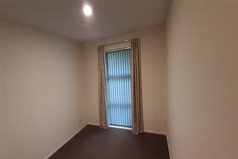 Photo of property in 4 The Oval, Hillmorton, Christchurch, 8024