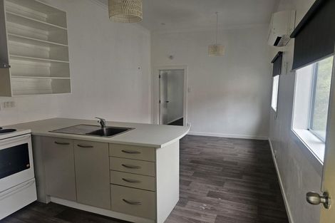 Photo of property in 17 Adams Terrace, Aro Valley, Wellington, 6021