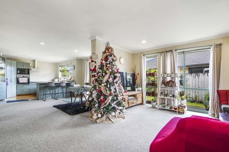 Photo of property in 5 Locksley Lane, Hamilton East, Hamilton, 3216