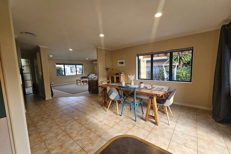 Photo of property in 30 Kahira Crescent, Papamoa Beach, Papamoa, 3118