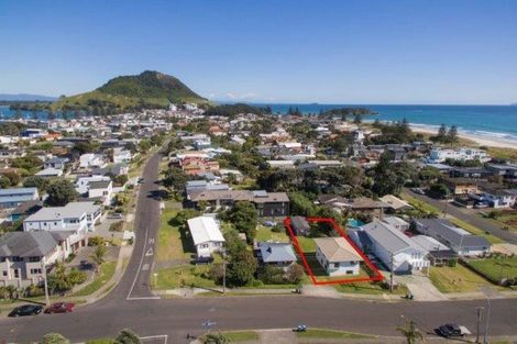 Photo of property in 37 Grove Avenue, Mount Maunganui, 3116