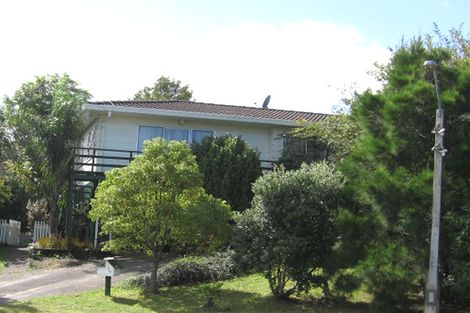 Photo of property in 39 Cedar Heights Avenue, Massey, Auckland, 0614