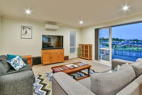 Photo of property in 42 Raithburn Terrace, Pokeno, 2402