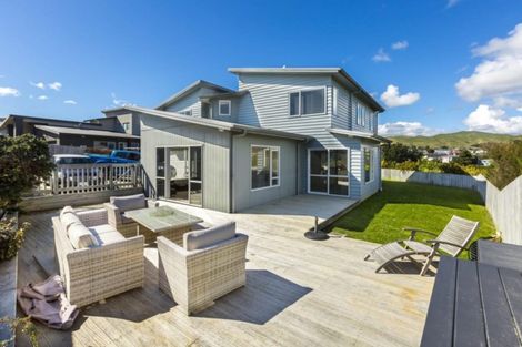 Photo of property in 99 Te Puia Drive, Aotea, Porirua, 5024
