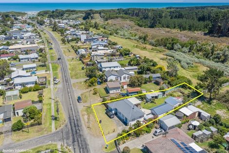 Photo of property in 78 Koputara Road, Himatangi Beach, Foxton, 4891