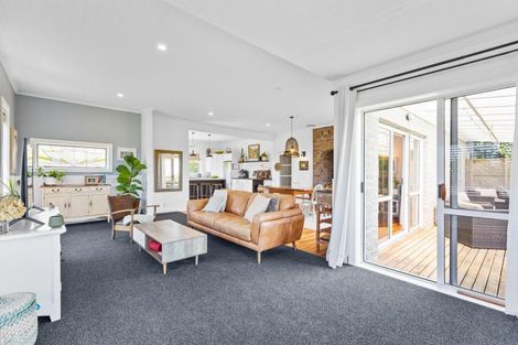 Photo of property in 826 Mokau Road, Mimi, Urenui, 4377