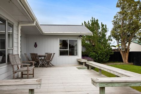 Photo of property in 3 Egmont Street, Normanby, Hawera, 4614